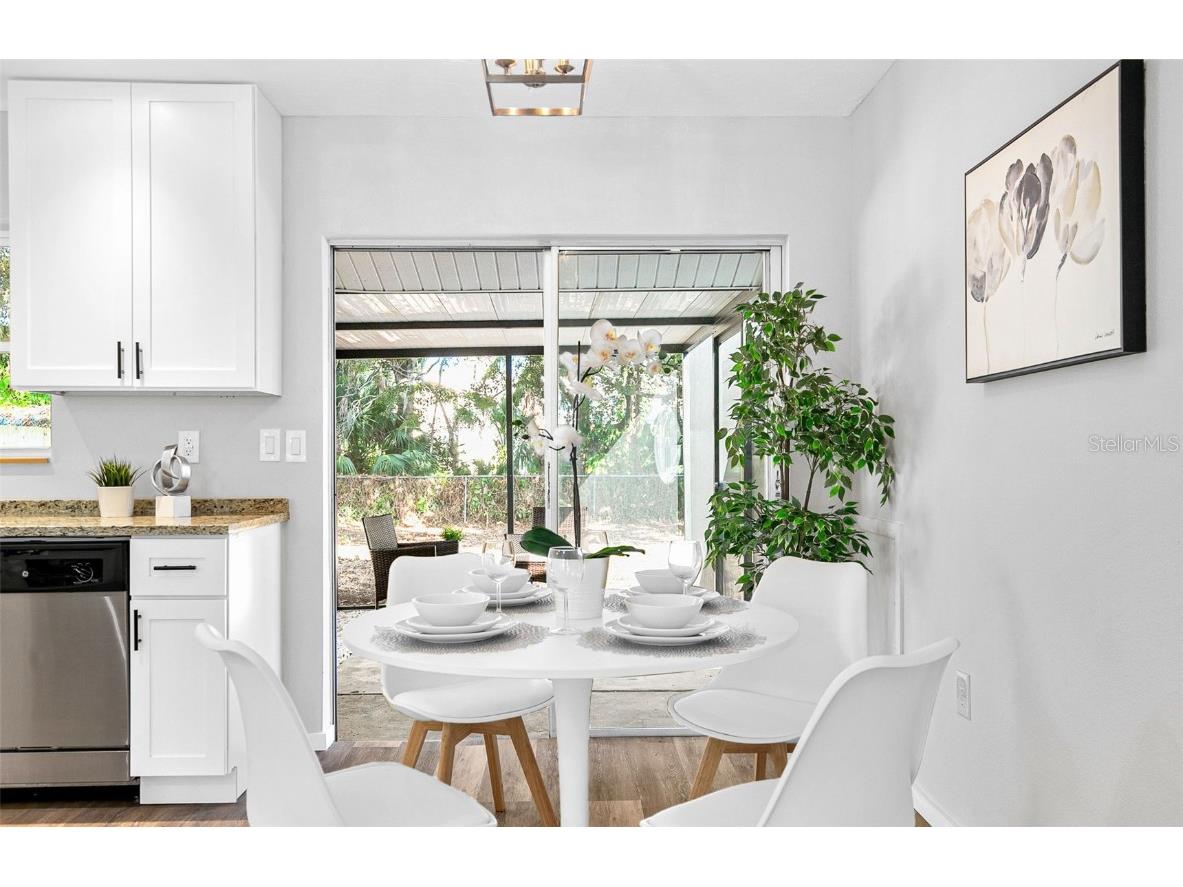 4697 Linwood Street Sarasota FL 34232 A4673620 image14