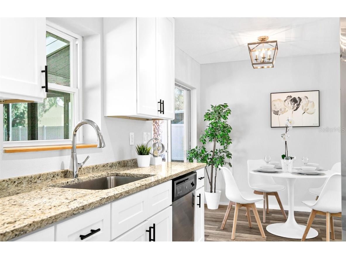 4697 Linwood Street Sarasota FL 34232 A4673620 image17