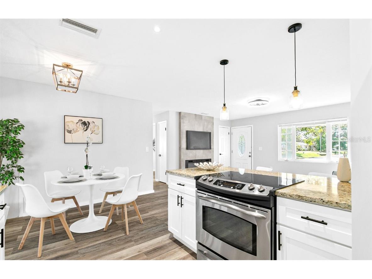 4697 Linwood Street Sarasota FL 34232 A4673620 image18