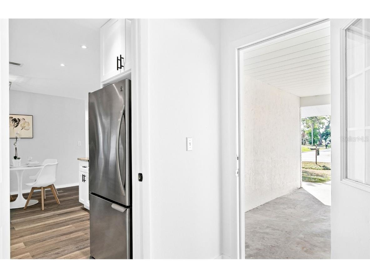 4697 Linwood Street Sarasota FL 34232 A4673620 image19