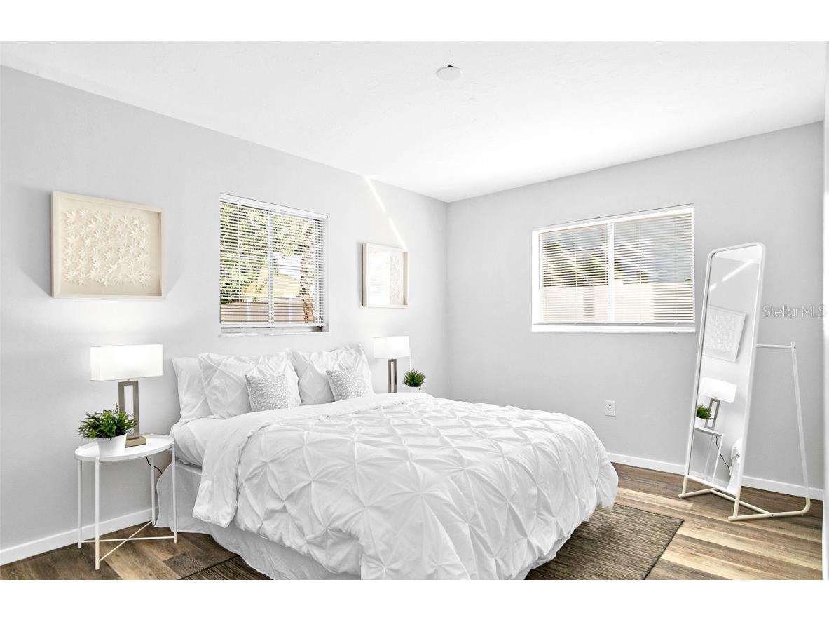 4697 Linwood Street Sarasota FL 34232 A4673620 image23