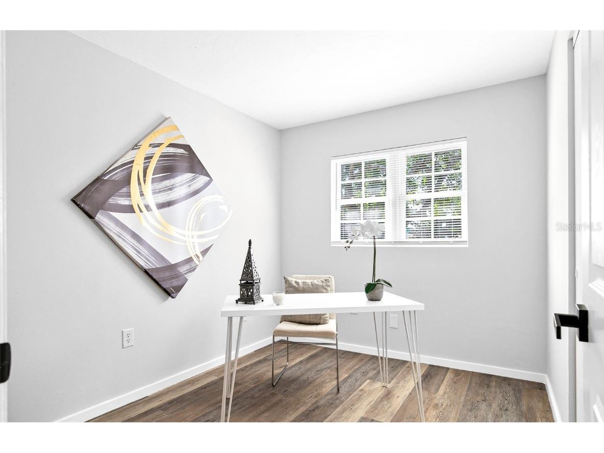 4697 Linwood Street Sarasota FL 34232 A4673620 image26