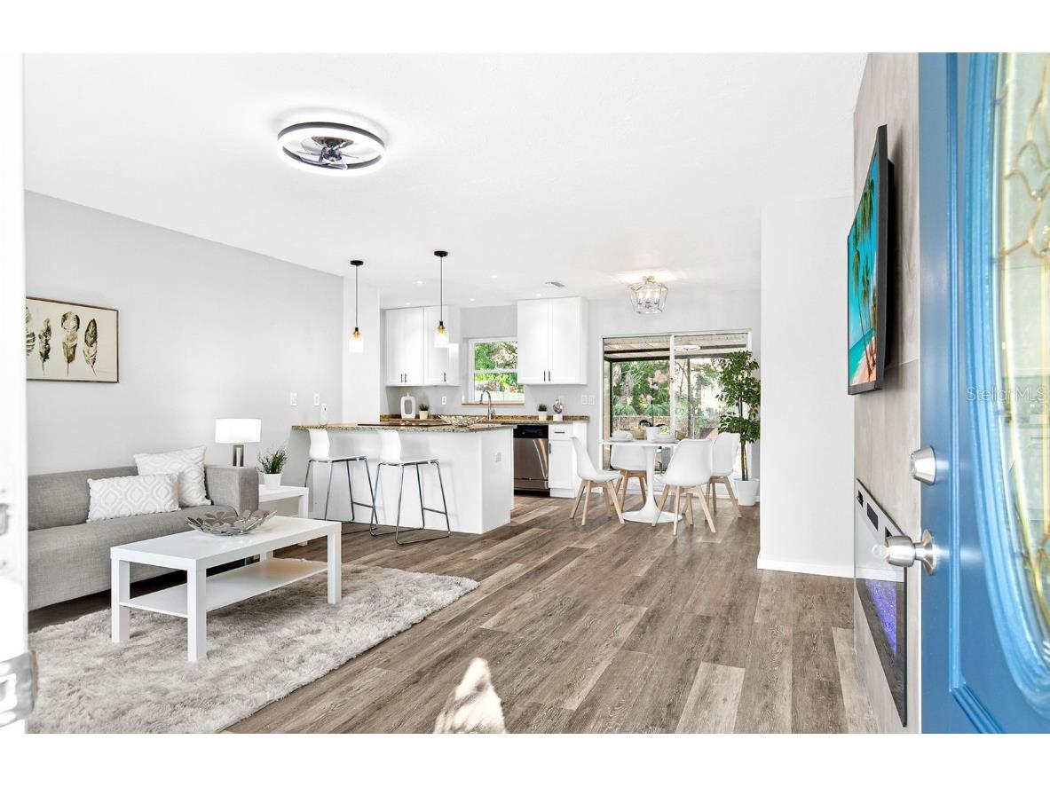 4697 Linwood Street Sarasota FL 34232 A4673620 image6