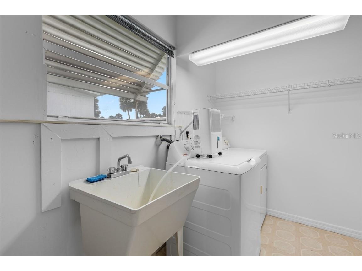 47 Cocos Plumosa Drive Eustis FL 32726 - Trout Lake O6342634 image17