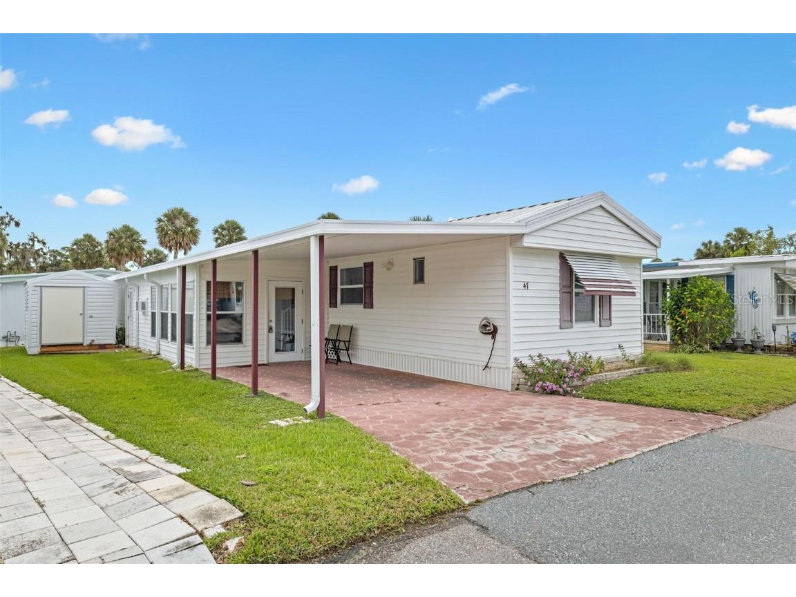 47 Cocos Plumosa Drive Eustis FL 32726 - Trout Lake O6342634 image4