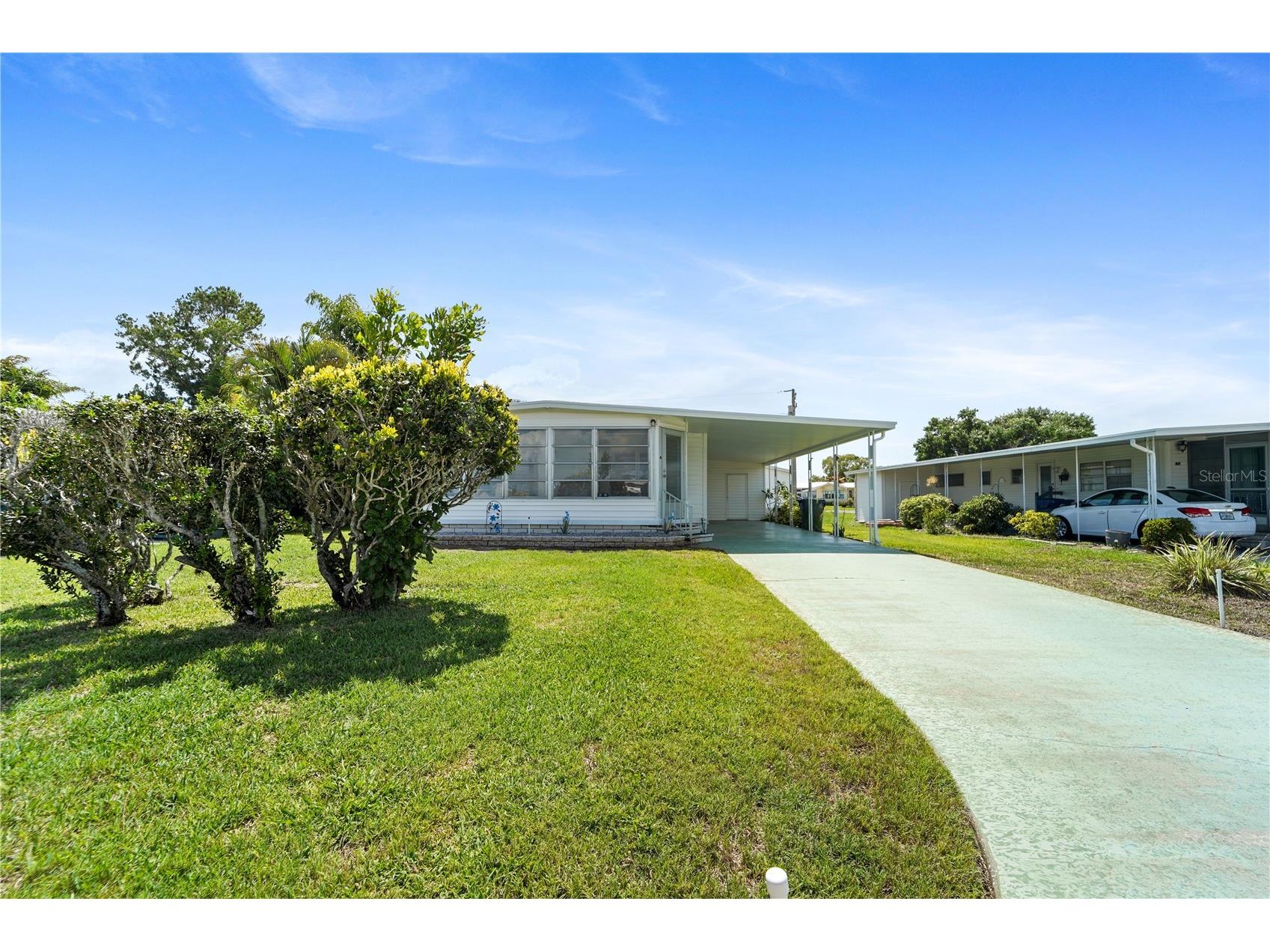 47 Delaware Court S #10 Palm Harbor FL 34684 - LAKE TARPON TB8513105 image1