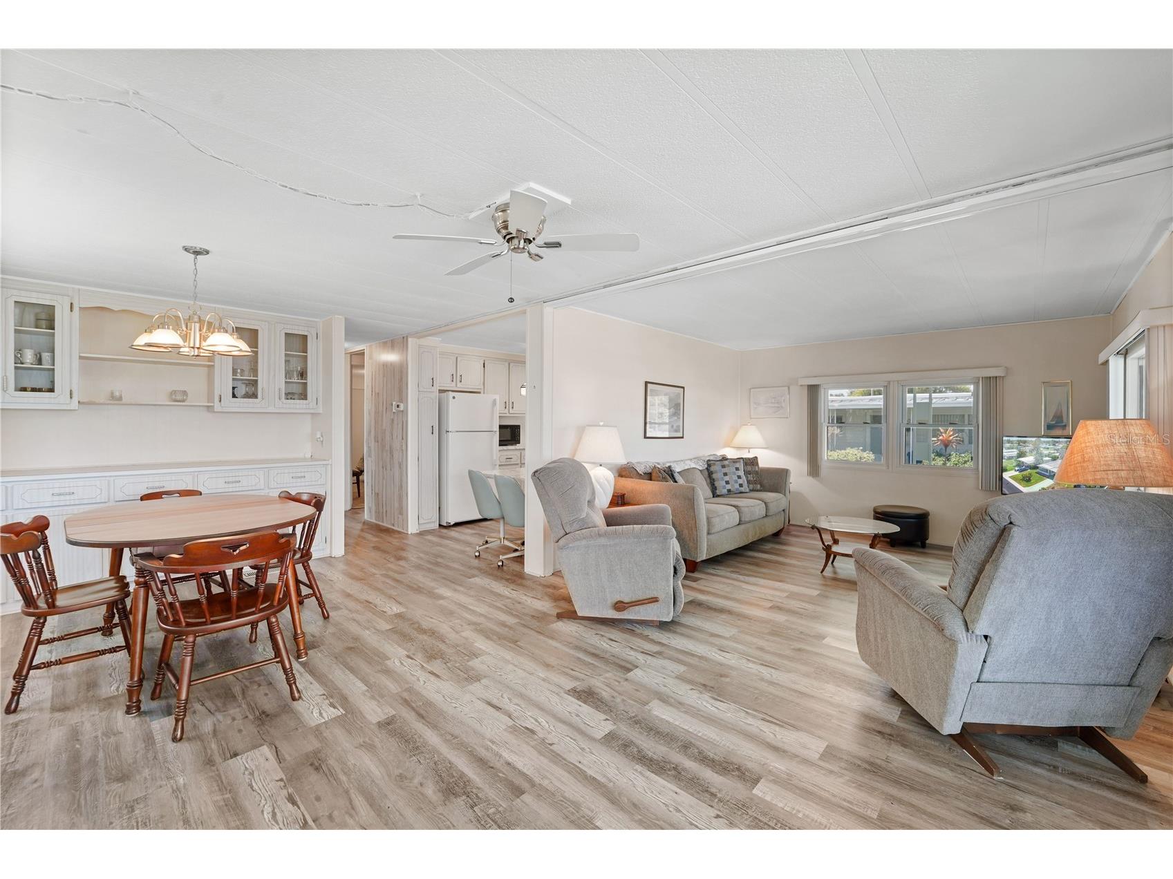 47 Delaware Court S #10 Palm Harbor FL 34684 - LAKE TARPON TB8513105 image12