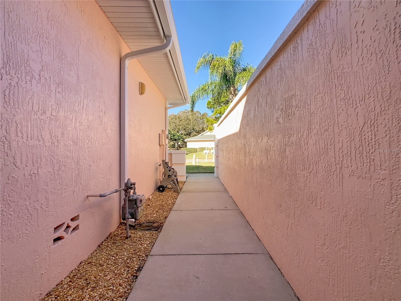 47 Enclave Drive Winter Haven FL 33884 P4937867 image8
