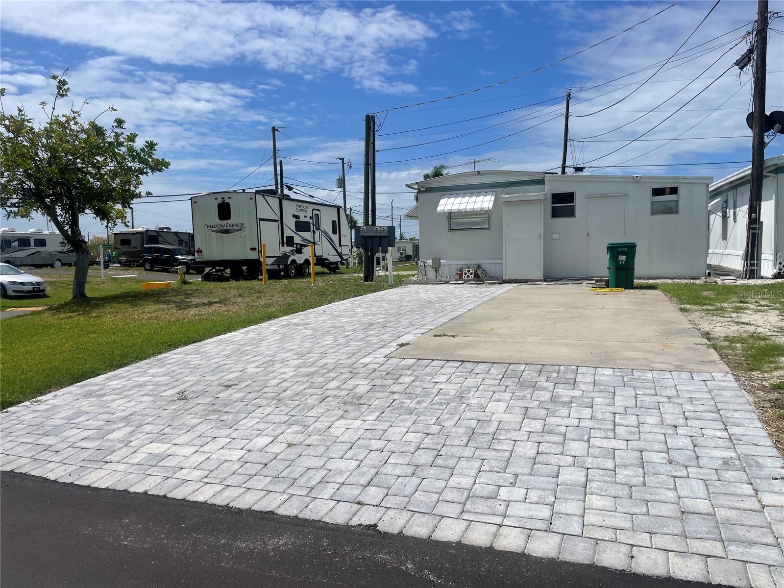 47 Illinois Street Palmetto FL 34221 A4681945 image2