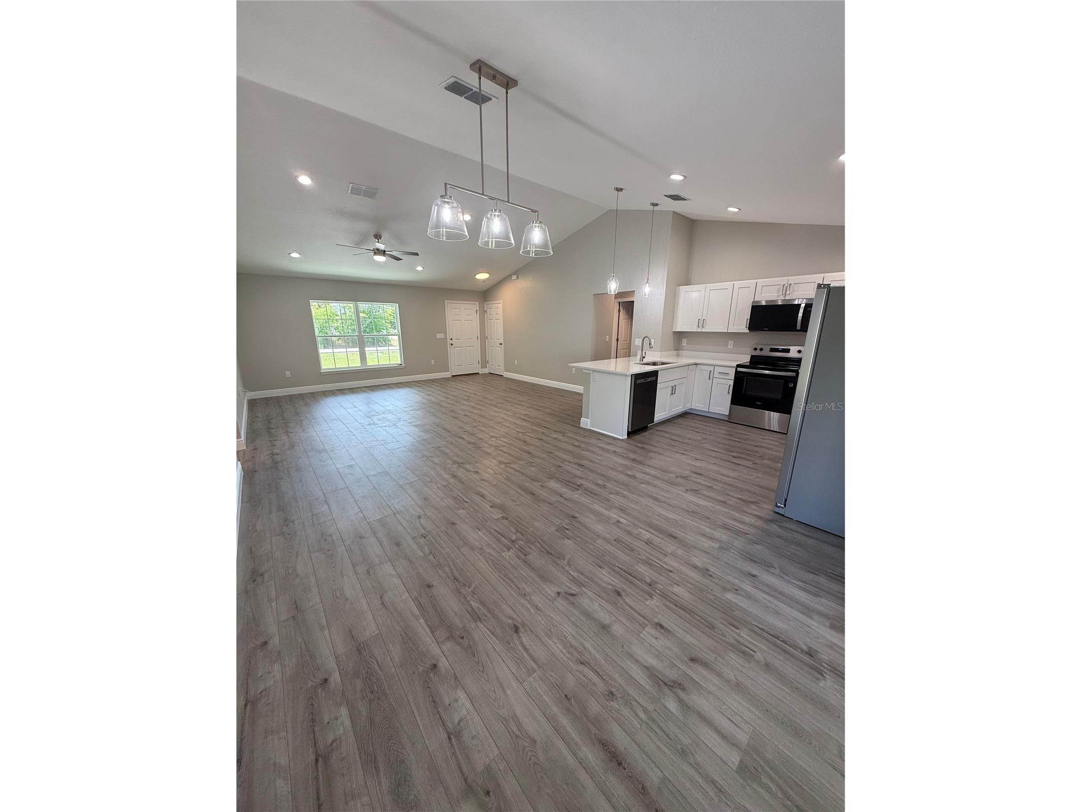 47 Pine Radial Ocala FL 34472 OM723794 image11