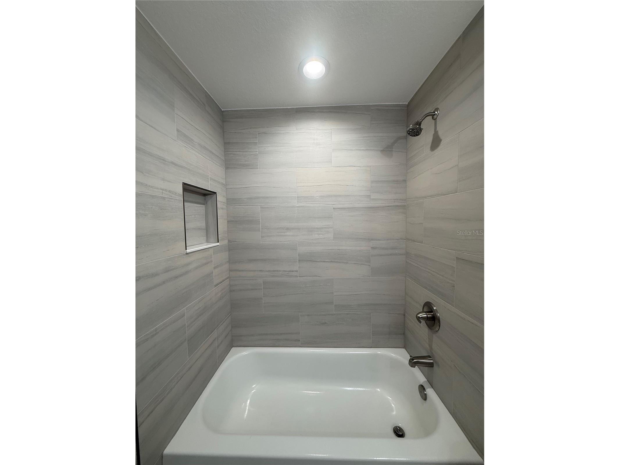 47 Pine Radial Ocala FL 34472 OM723794 image21