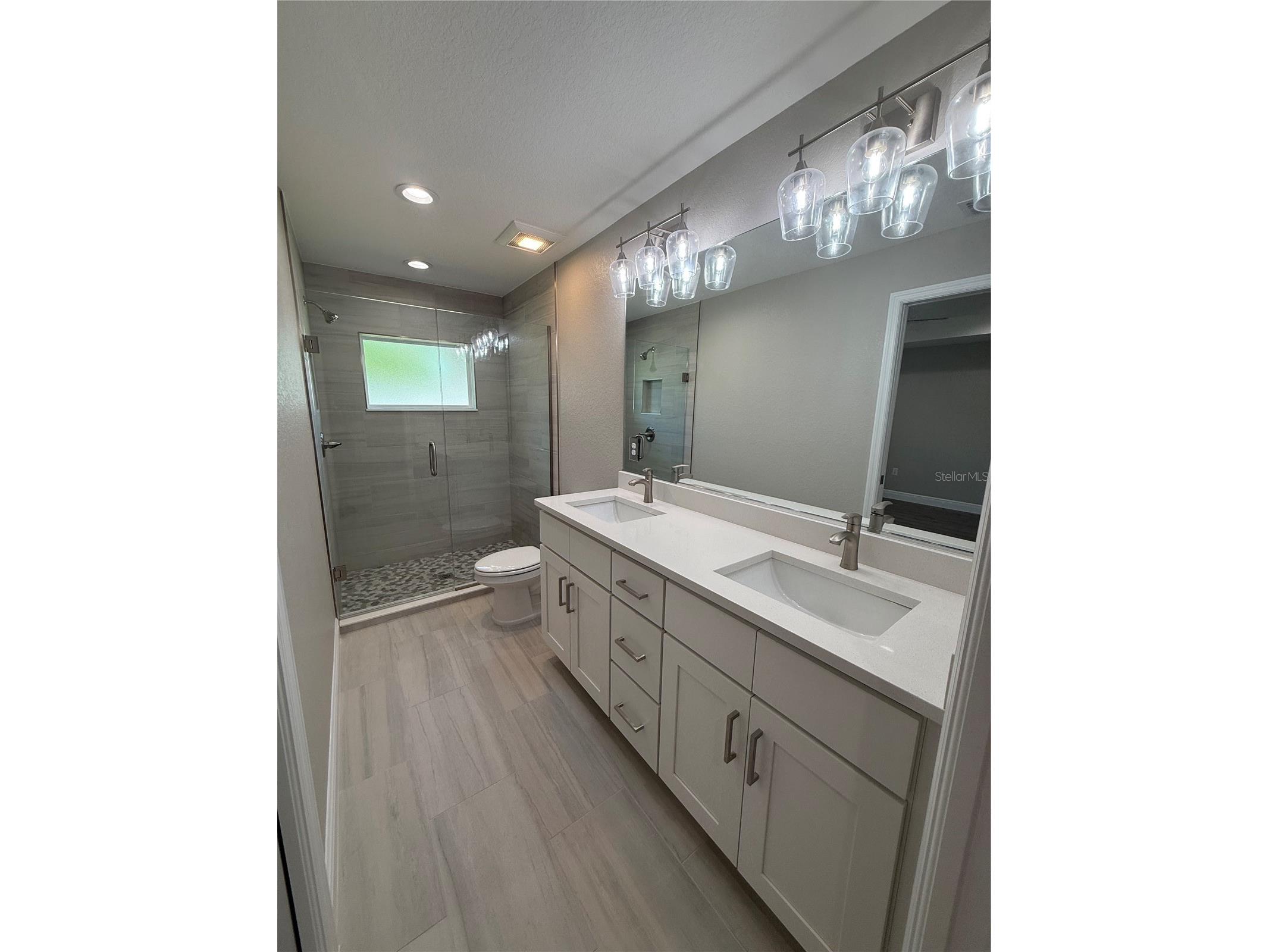 47 Pine Radial Ocala FL 34472 OM723794 image28