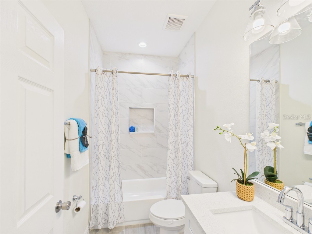 47 Sequoia Loop Ocklawaha FL 32179 OM695275 image11