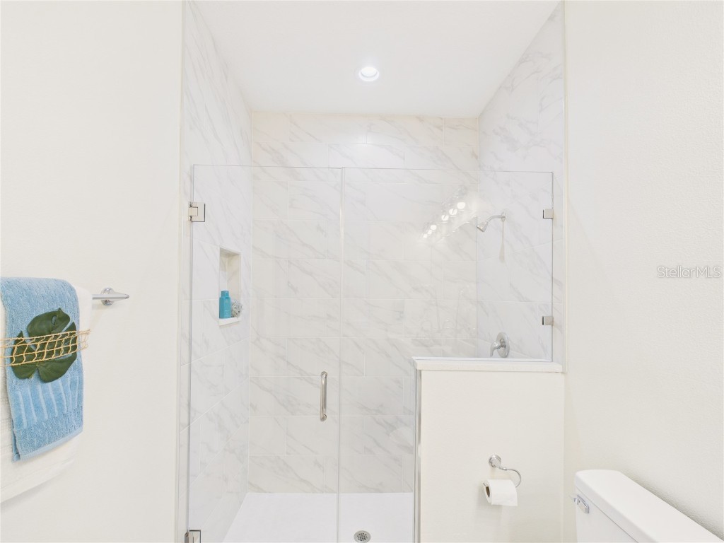 47 Sequoia Loop Ocklawaha FL 32179 OM695275 image17