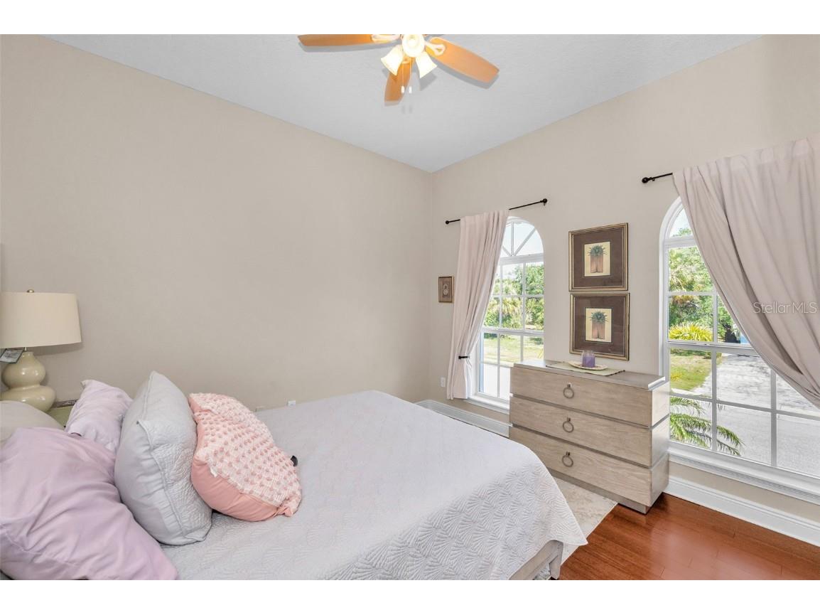 47 W Morgan Street Tarpon Springs FL 34689 TB8367587 image32