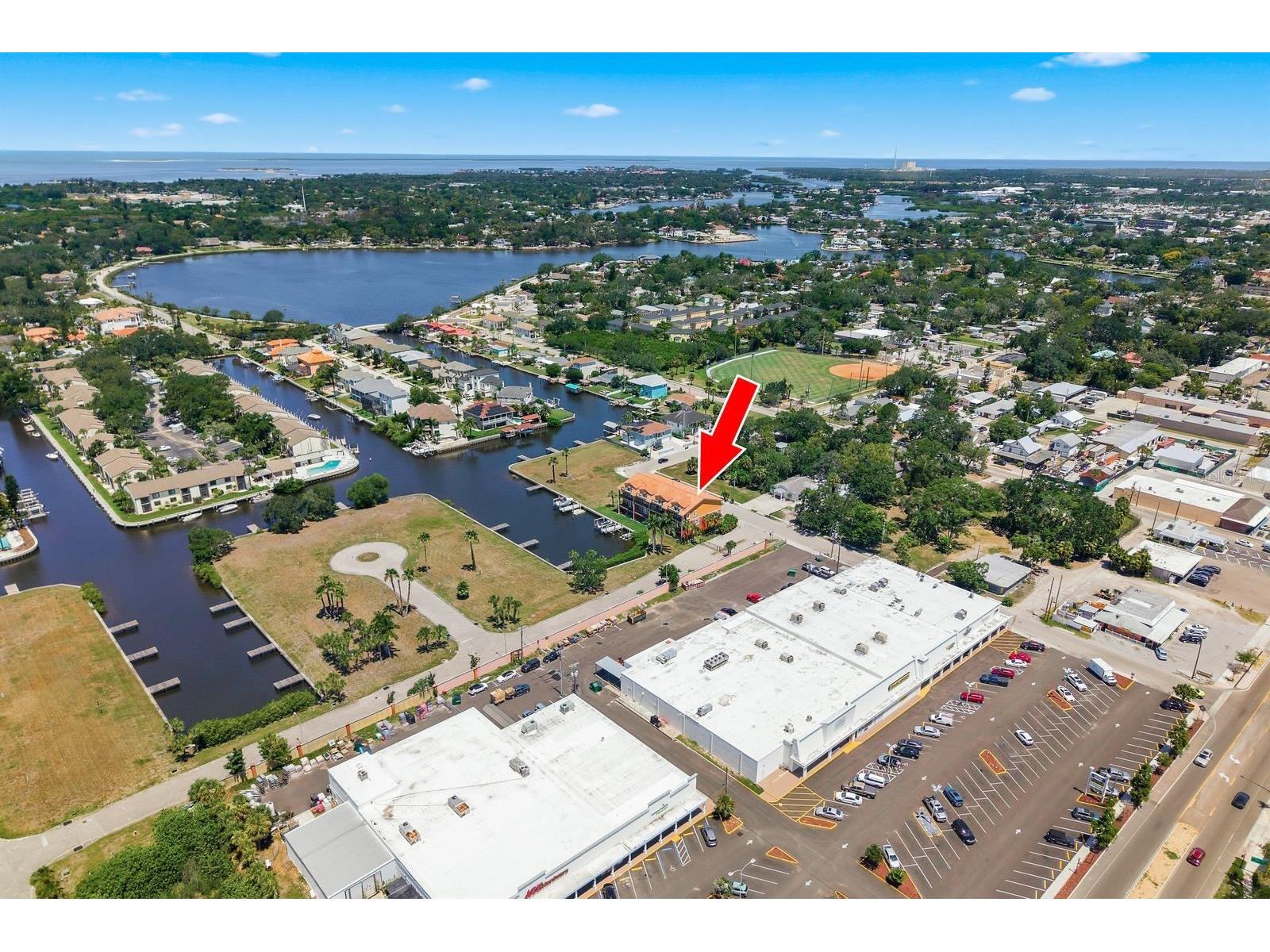 47 W Morgan Street Tarpon Springs FL 34689 TB8517702 image2