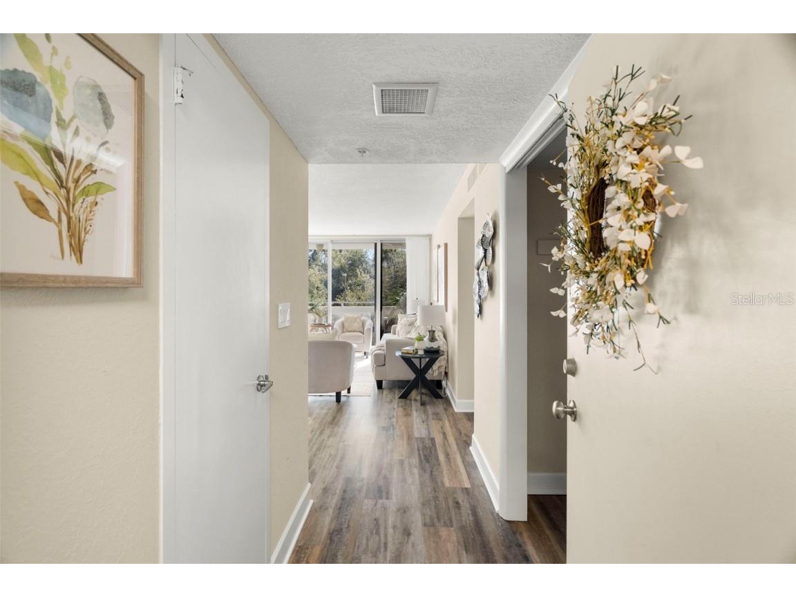 470 3rd Street S #205 Saint Petersburg FL 33701 TB8455665 image3