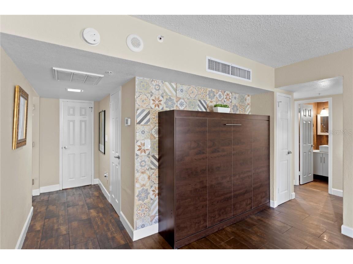 470 3rd Street S #322 Saint Petersburg FL 33701 TB8438583 image5