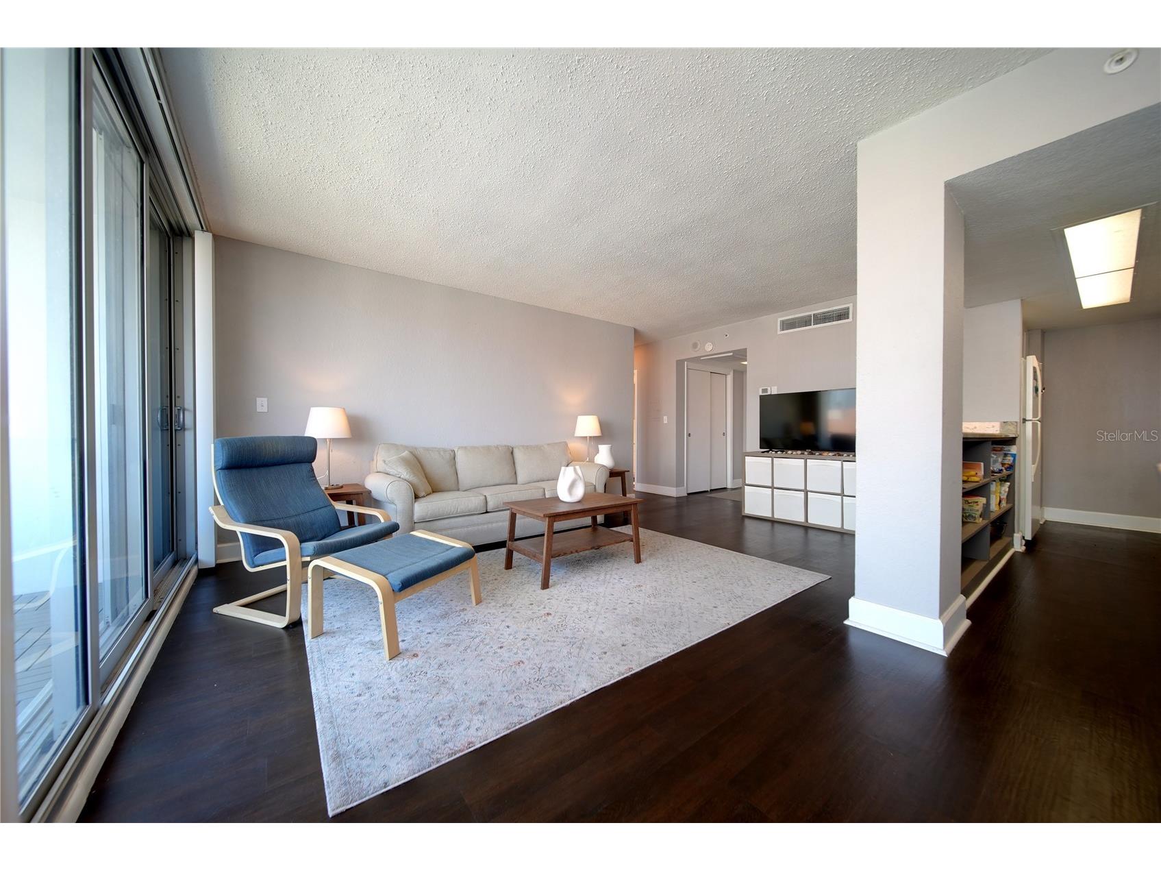 470 3rd Street S #612 Saint Petersburg FL 33701 TB8493303 image3