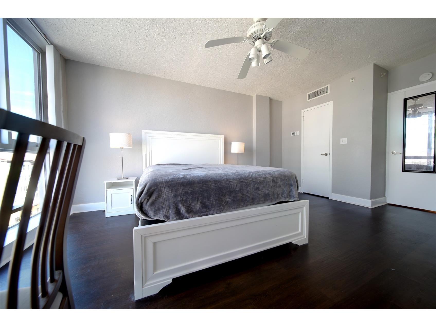 470 3rd Street S #612 Saint Petersburg FL 33701 TB8493303 image9