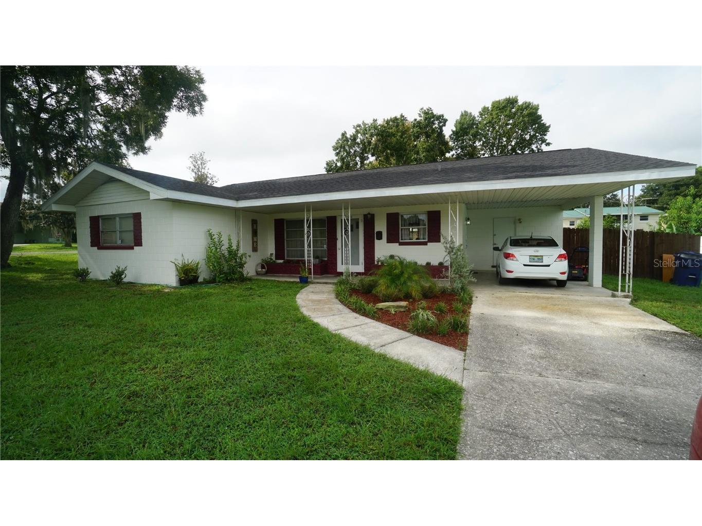 470 E Beach Street Groveland FL 34736 G5087039 image1
