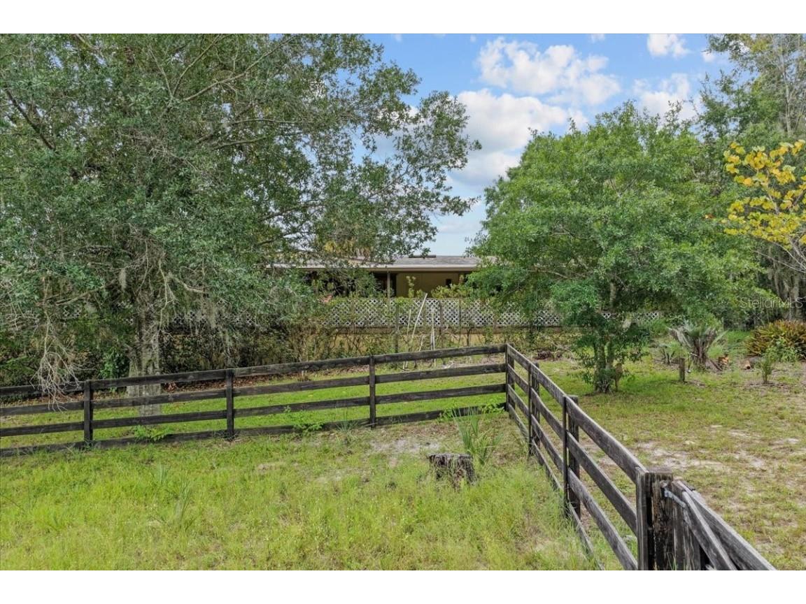 470 Fay Avenue Spring Hill FL 34609 W7879671 image1