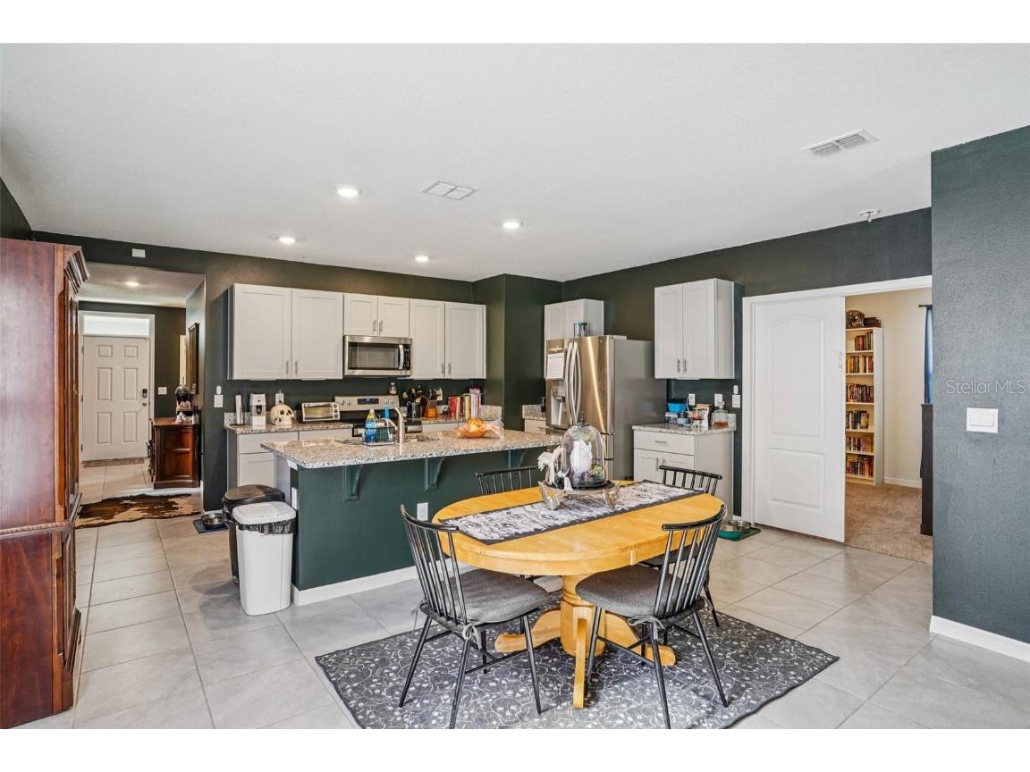 470 Liu Lane Deland FL 32724 V4945967 image14