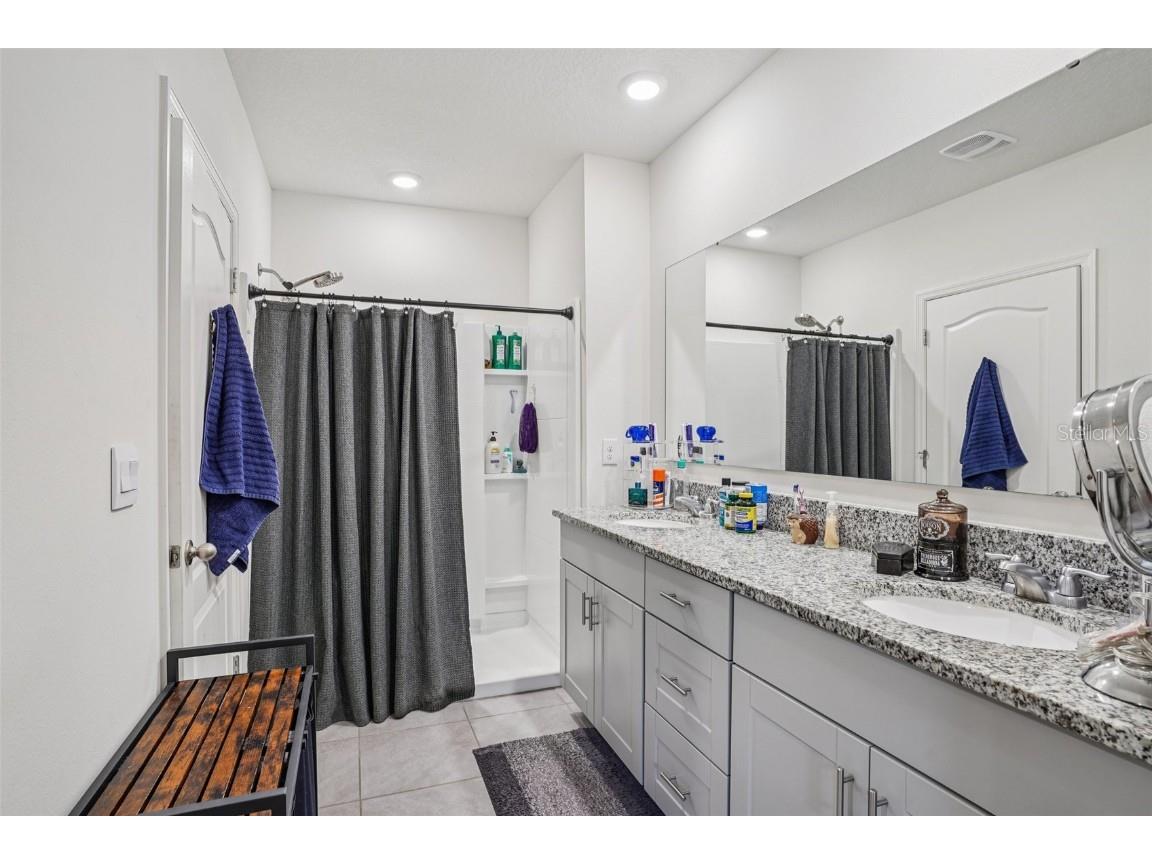 470 Liu Lane Deland FL 32724 V4945967 image29