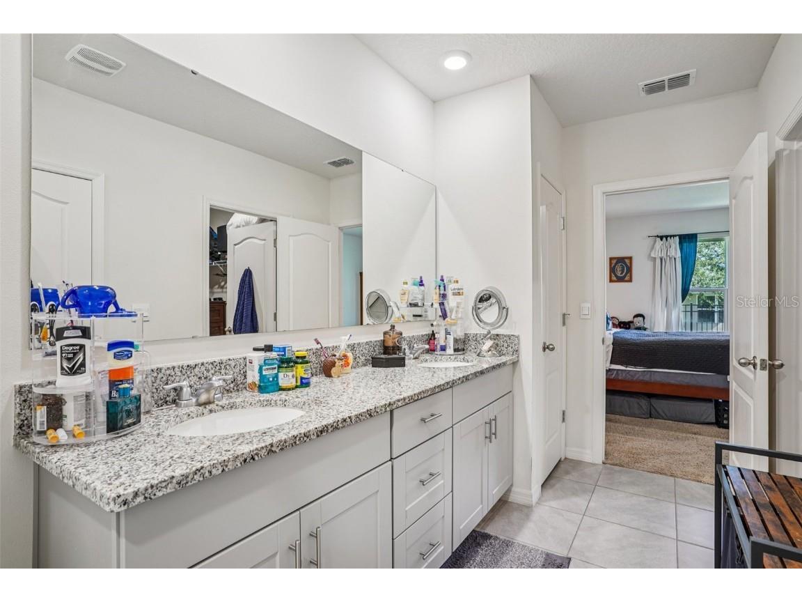 470 Liu Lane Deland FL 32724 V4945967 image30