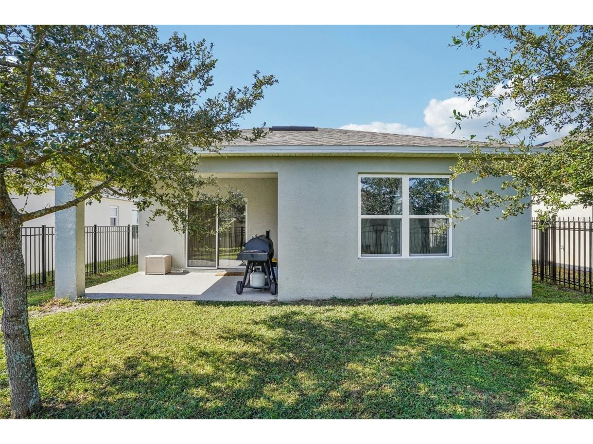 470 Liu Lane Deland FL 32724 V4945967 image34
