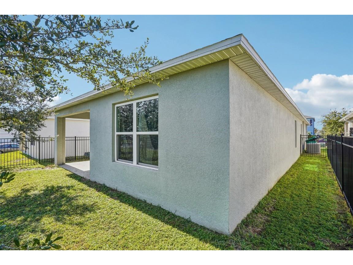 470 Liu Lane Deland FL 32724 V4945967 image35