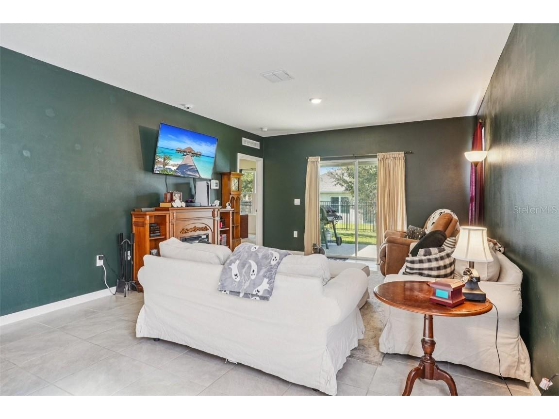 470 Liu Lane Deland FL 32724 V4945967 image8