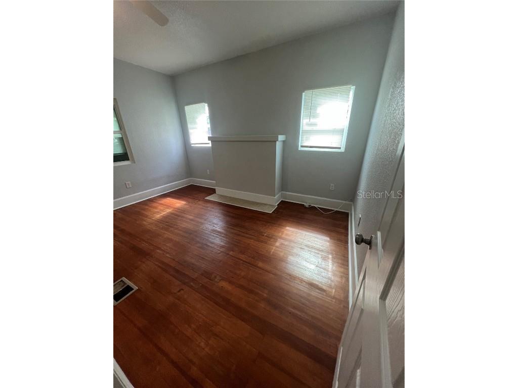 4700 10th Avenue S #1 Saint Petersburg FL 33711 TB8432414 image6