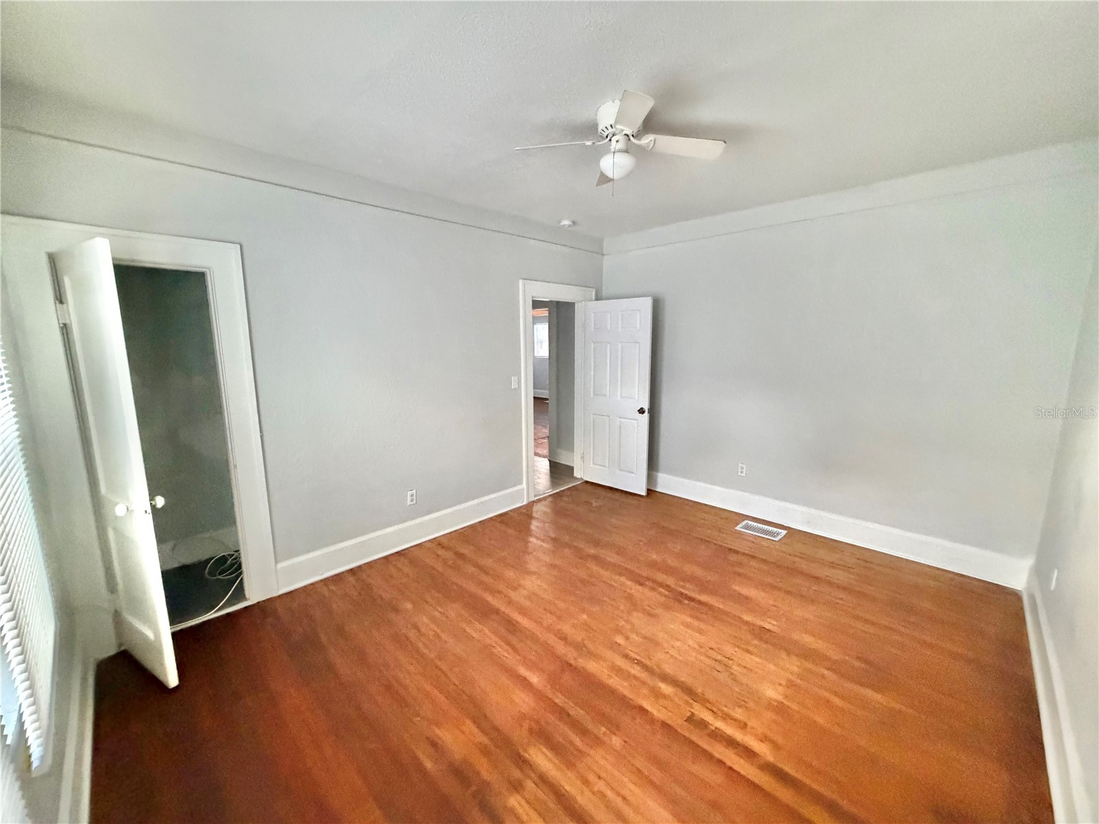 4700 10th Avenue S Saint Petersburg FL 33711 TB8513315 image11