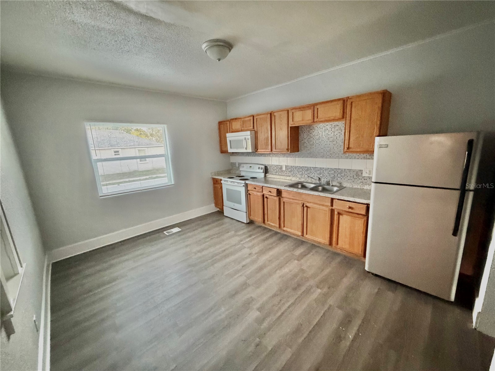 4700 10th Avenue S Saint Petersburg FL 33711 TB8513315 image3