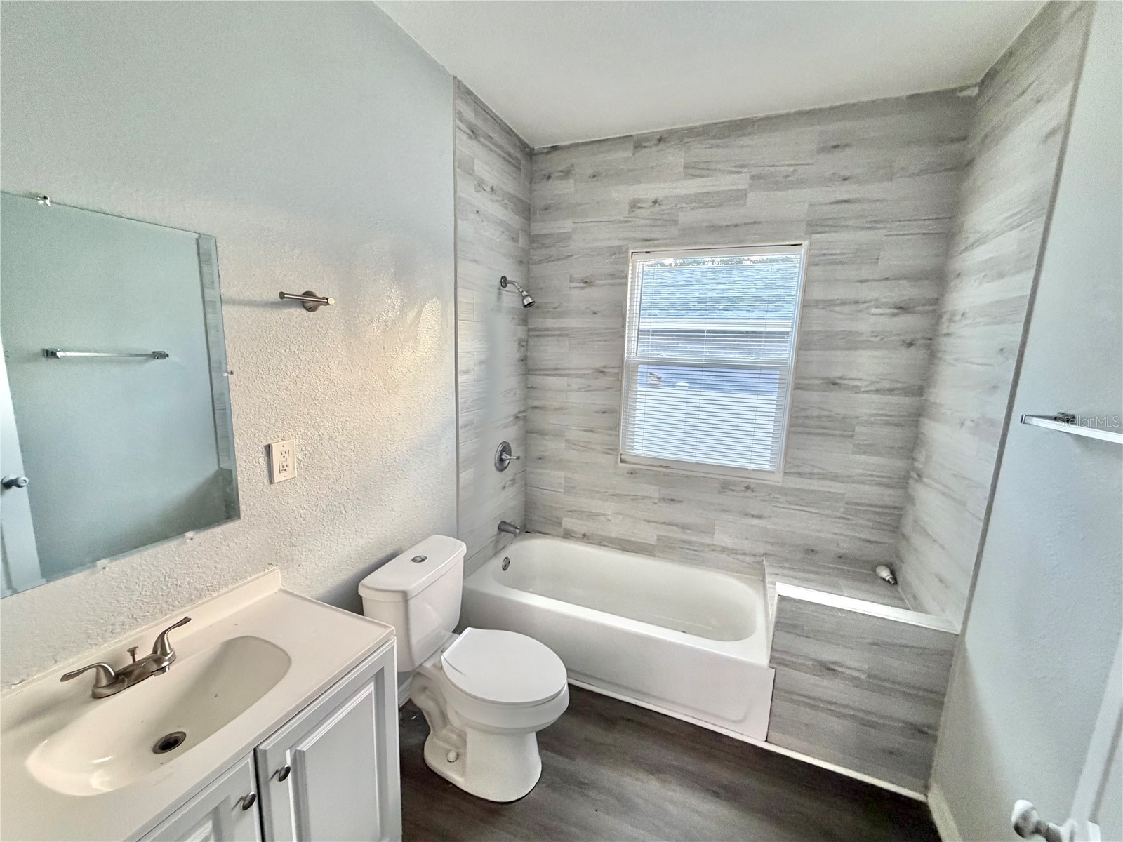 4700 10th Avenue S Saint Petersburg FL 33711 TB8513315 image4