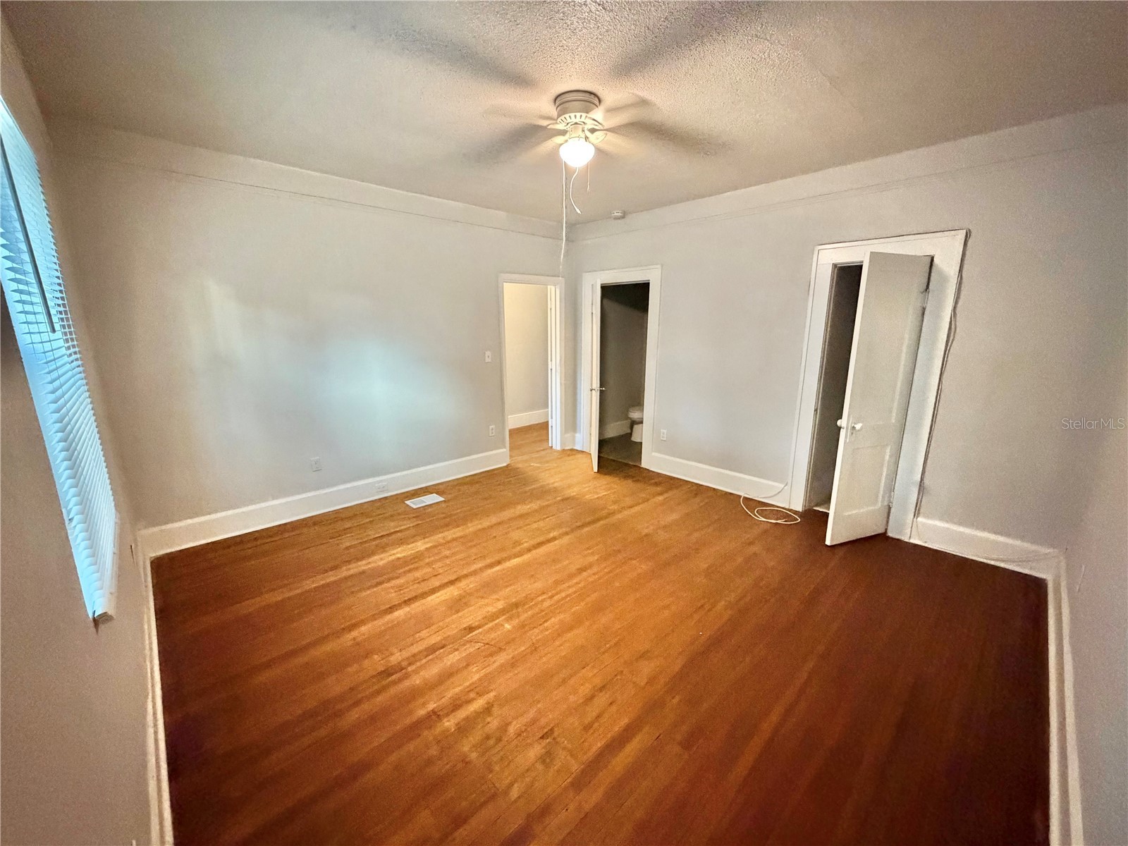 4700 10th Avenue S Saint Petersburg FL 33711 TB8513315 image6
