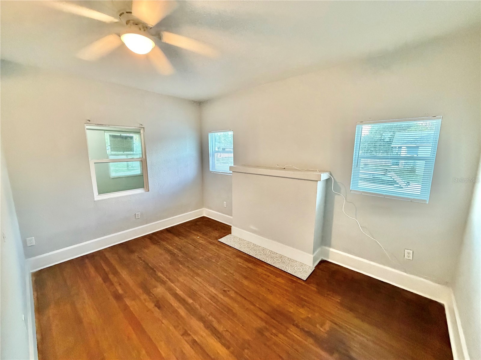 4700 10th Avenue S Saint Petersburg FL 33711 TB8513315 image9