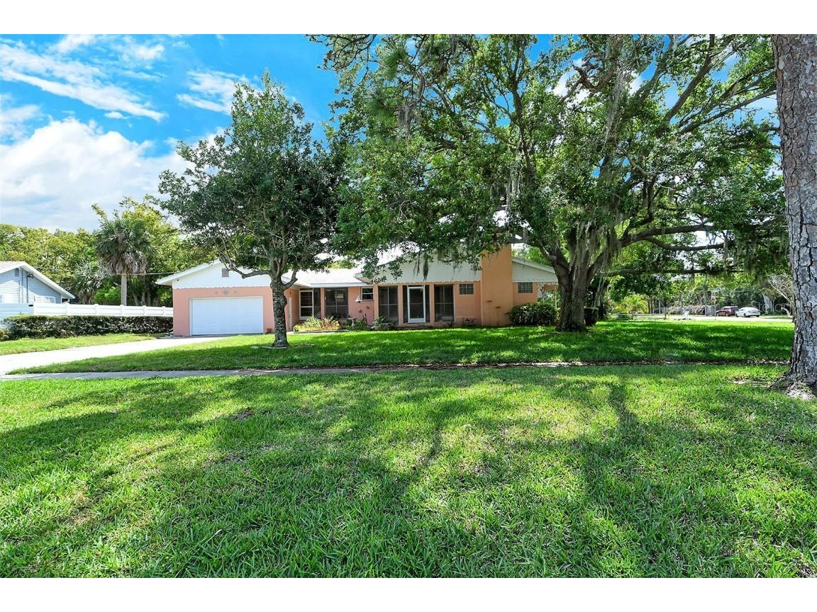 4700 Bay Shore Road Sarasota FL 34234 A4605855 image1