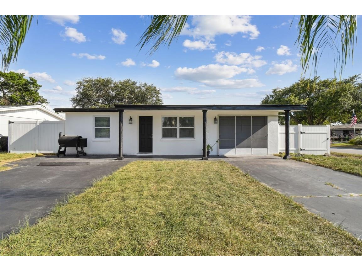 4700 Blossom Drive Holiday FL 34690 U8204835 image1