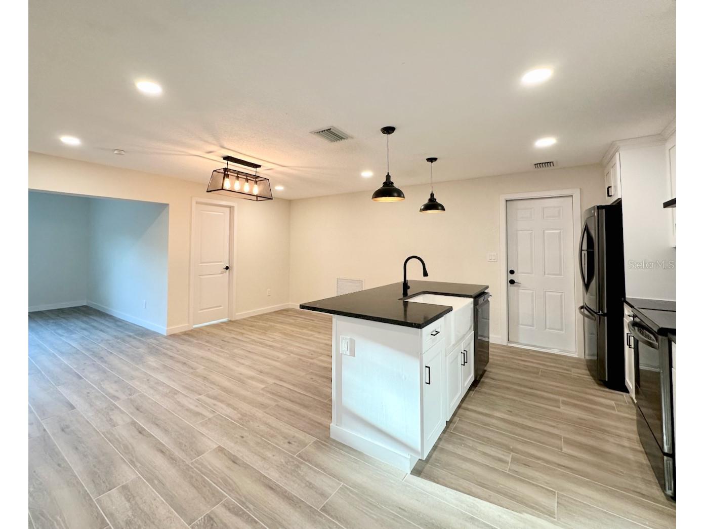 4700 Chancellor Street NE Saint Petersburg FL 33703 TB8450844 image5