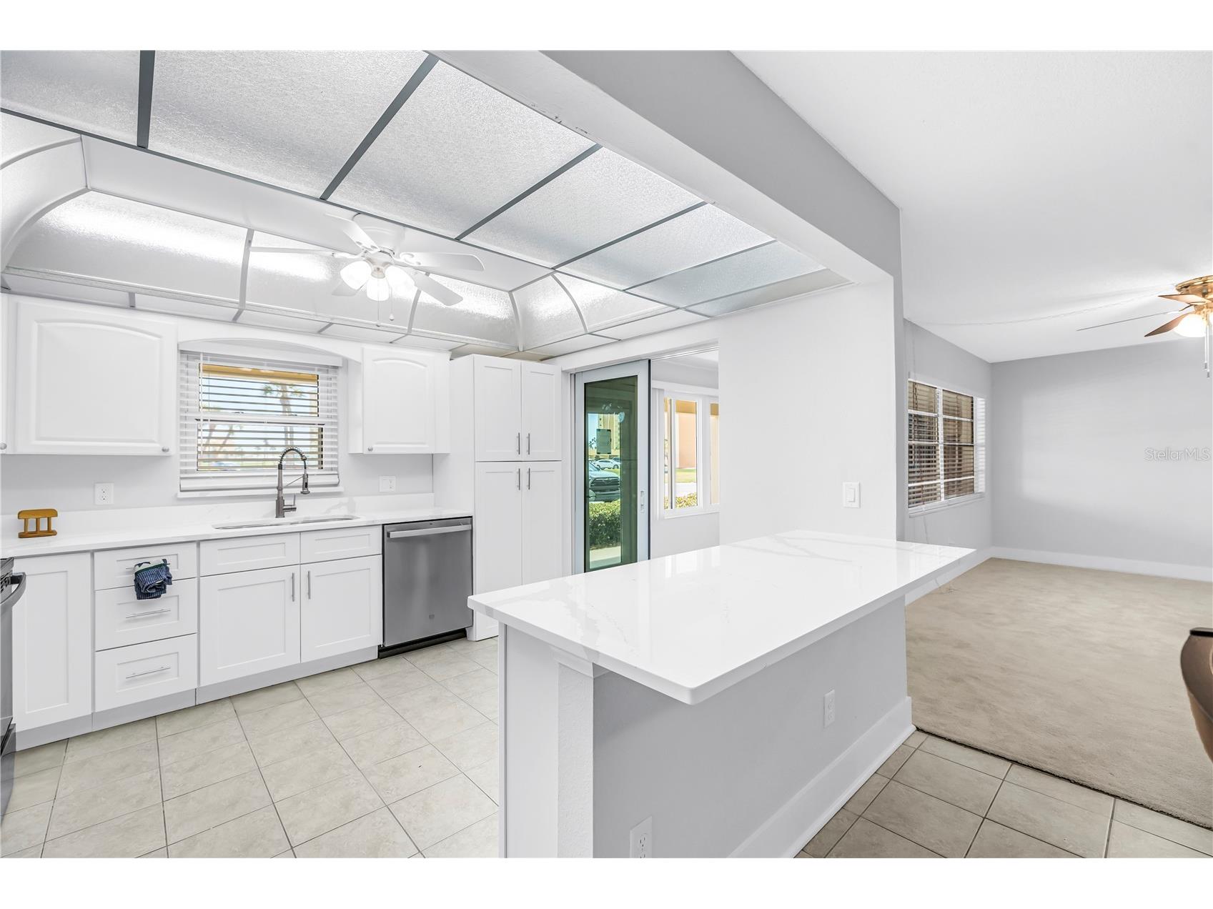 4700 Cove Circle #103 Saint Petersburg FL 33708 TB8493191 image11