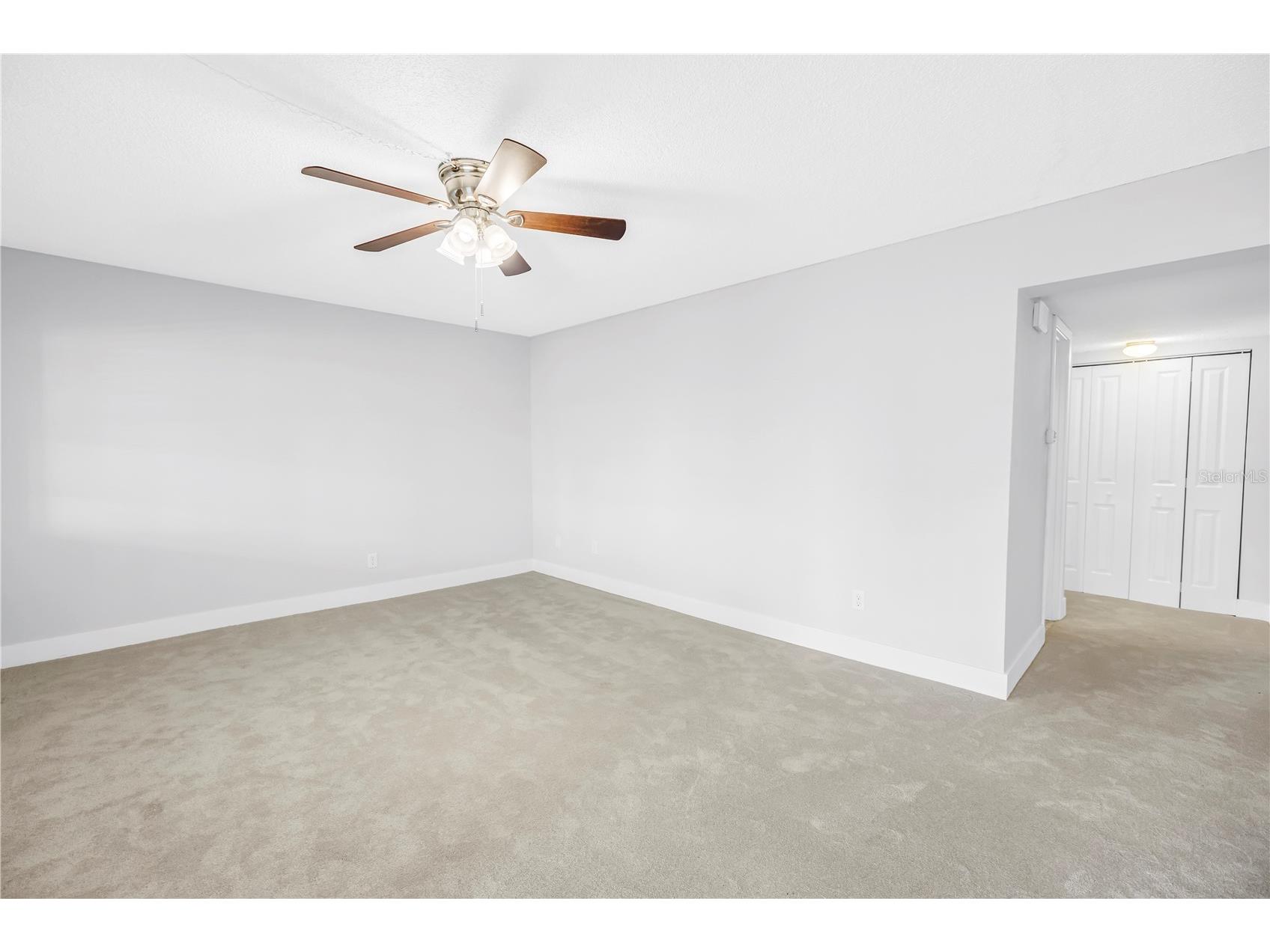 4700 Cove Circle #103 Saint Petersburg FL 33708 TB8493191 image18