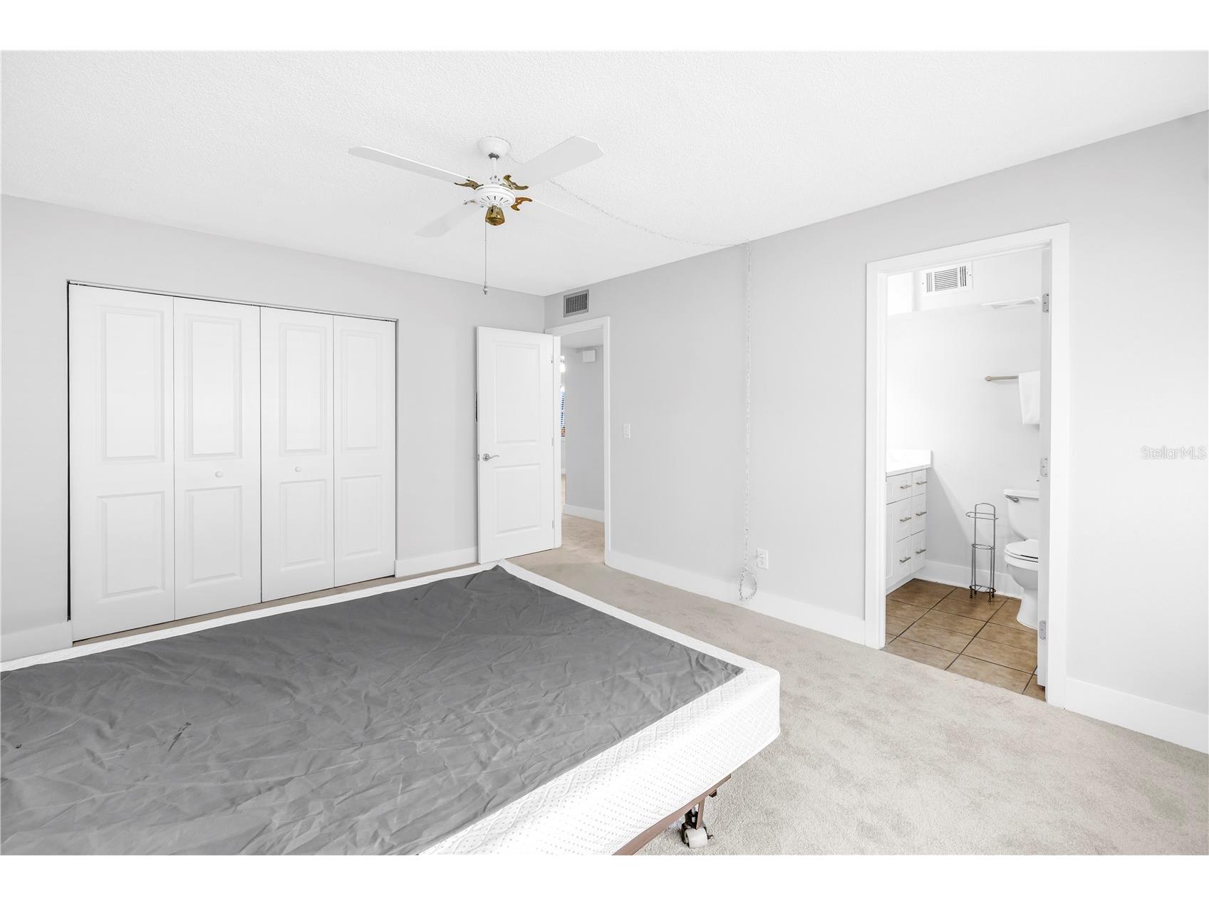 4700 Cove Circle #103 Saint Petersburg FL 33708 TB8493191 image23