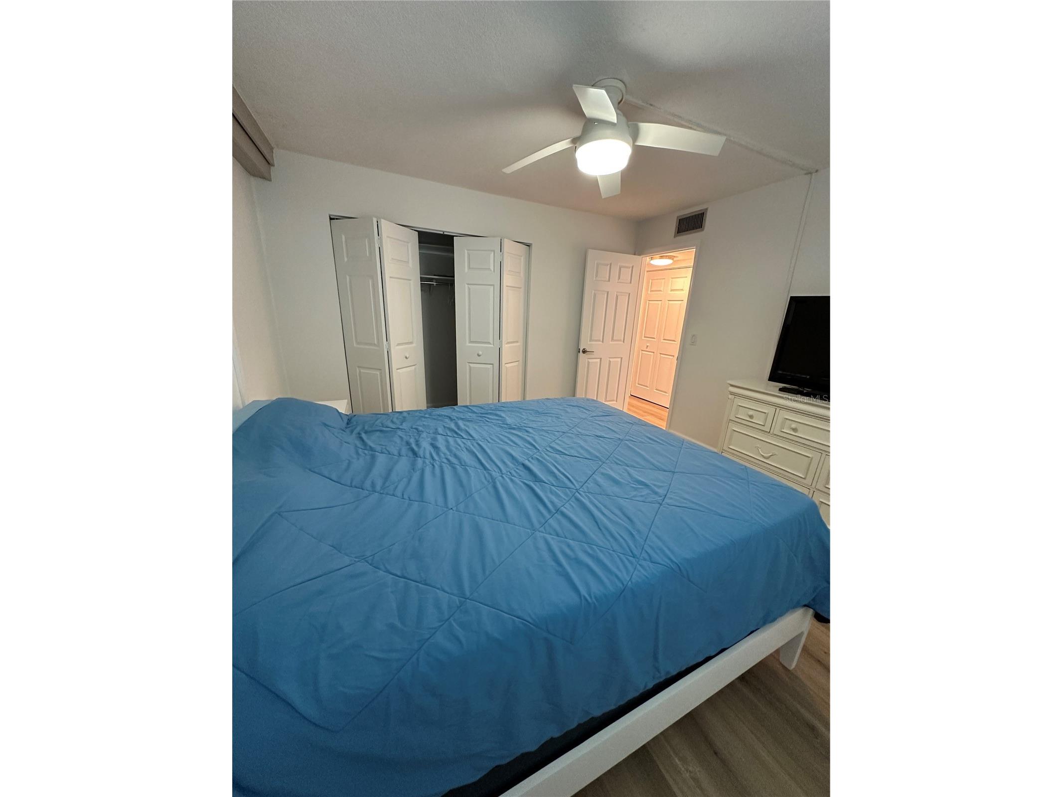 4700 Cove Circle #107 Saint Petersburg FL 33708 TB8502692 image14