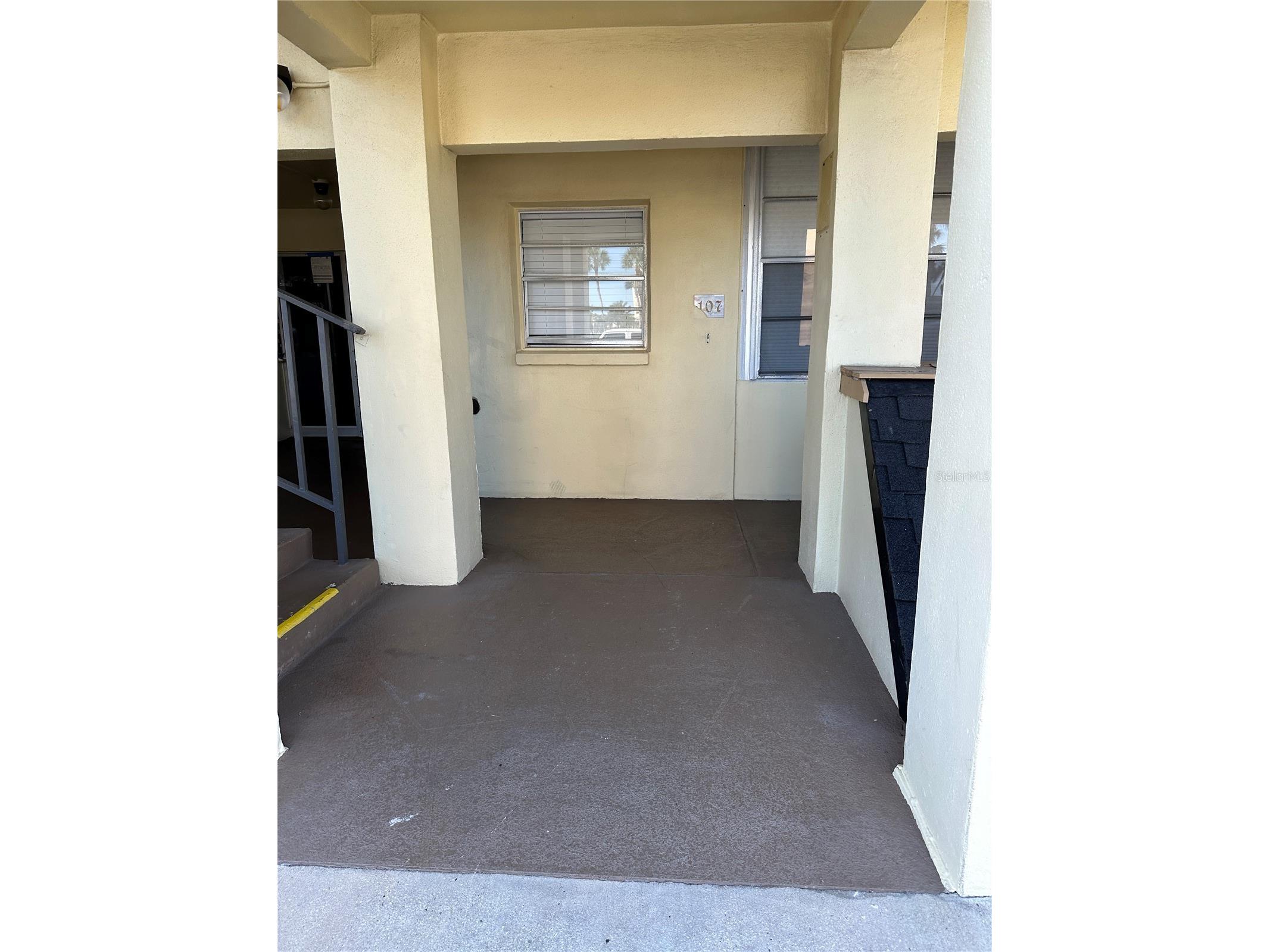 4700 Cove Circle #107 Saint Petersburg FL 33708 TB8502692 image2