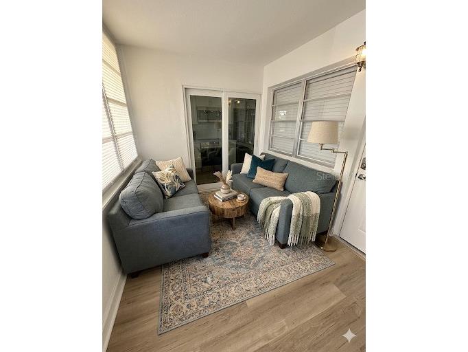 4700 Cove Circle #107 Saint Petersburg FL 33708 TB8502692 image3