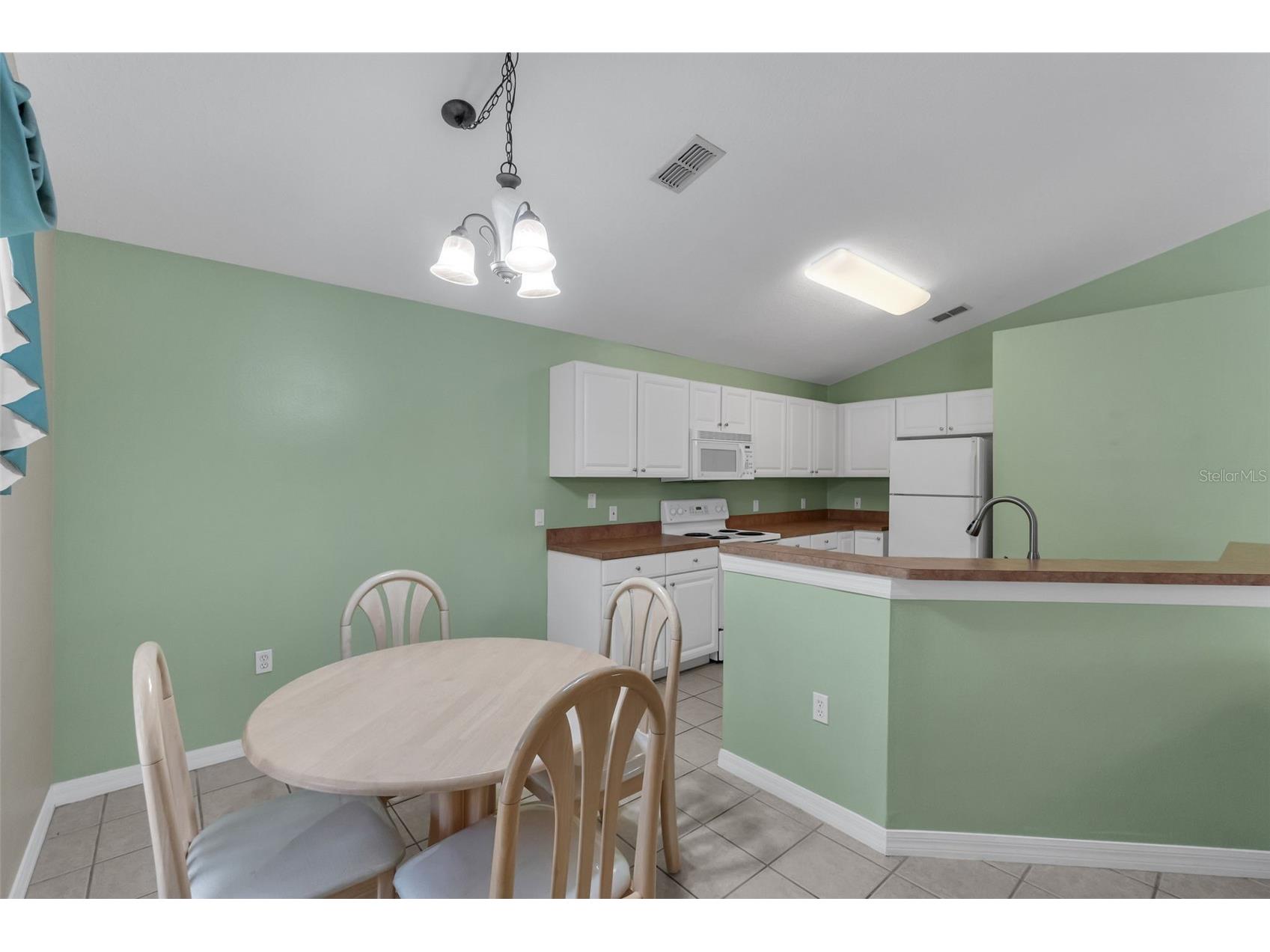 4700 Cumbrian Lakes Drive Kissimmee FL 34746 O6357976 image8