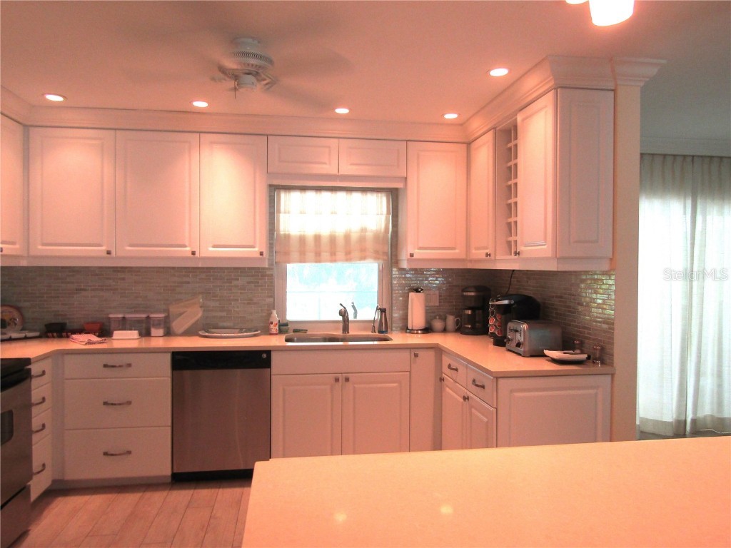 4700 Greencroft Road Sarasota FL 34235 A4652498 image8