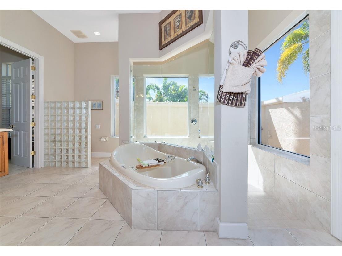 4700 Mainsail Drive Bradenton FL 34208 A4651303 image39